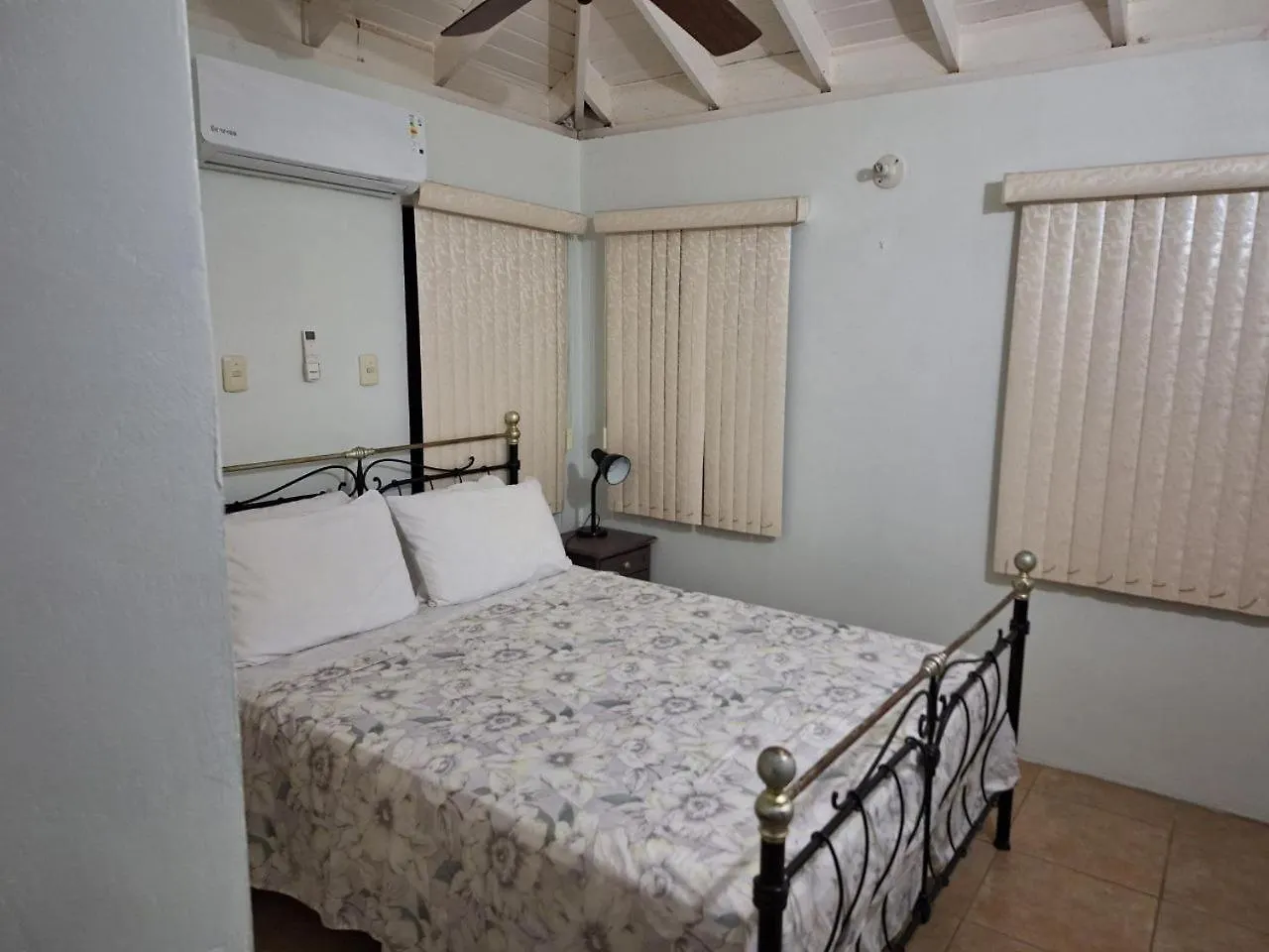 Villa Driftwood 85 Canaan